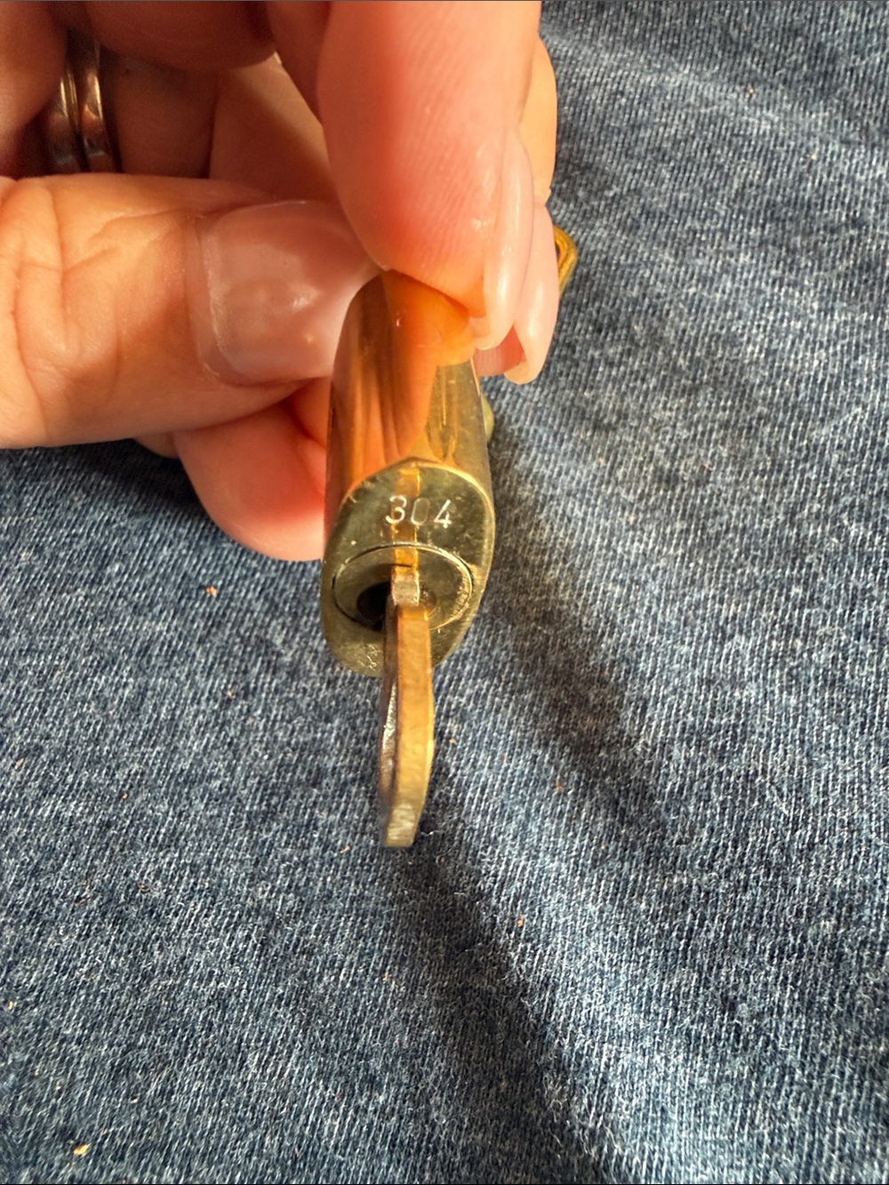 Louis Vuitton Lock & Key - Picture 3 of 5